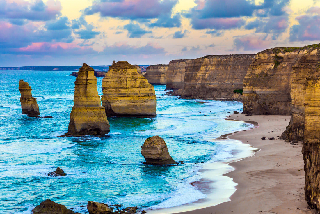 Noah Jigsaw Puzzle Early morning on the ocean coast. The clouds over the well-known rocks “Twelve apostles” 2000 pieces