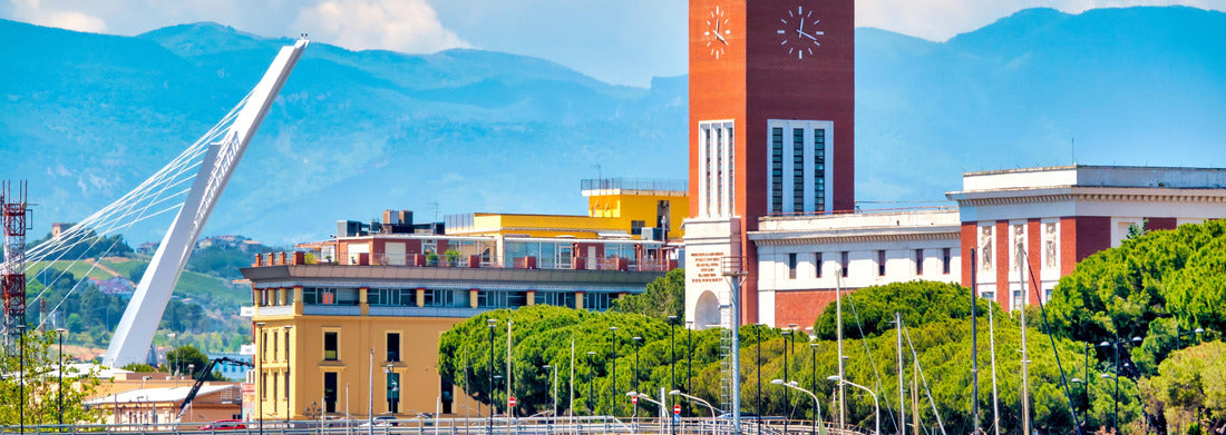 Noah Jigsaw Puzzle View of the town hall of Pescara and surrounding buildings, Pescara, Italy panorama 1000 pieces