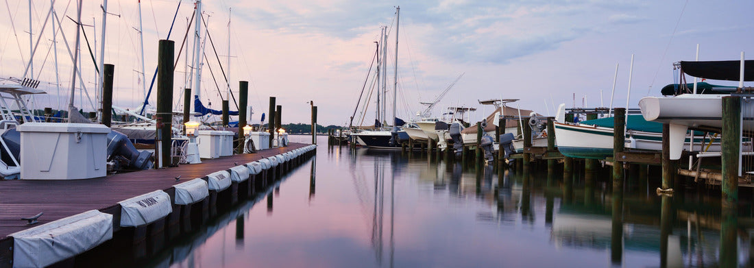 Noah Jigsaw Puzzle Boats in the marina at sunset. A pastel-skied sky over Annapolis on the Chesapeake Bay in the state of Maryland, USA panorama 1000 pieces