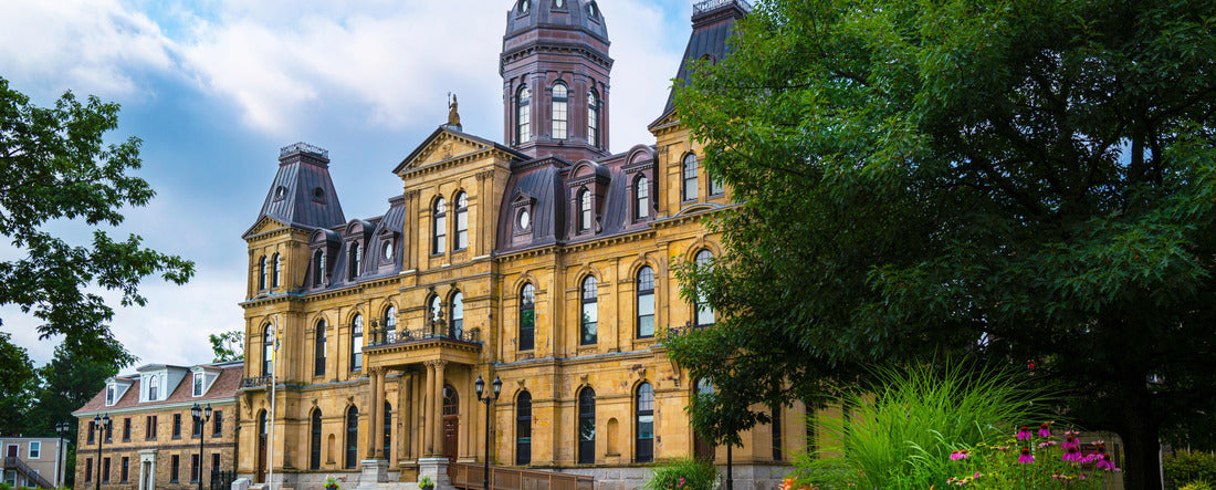 New Brunswick Legislative Building in Fredericton, Canada 2000pc Panoramic Puzzle