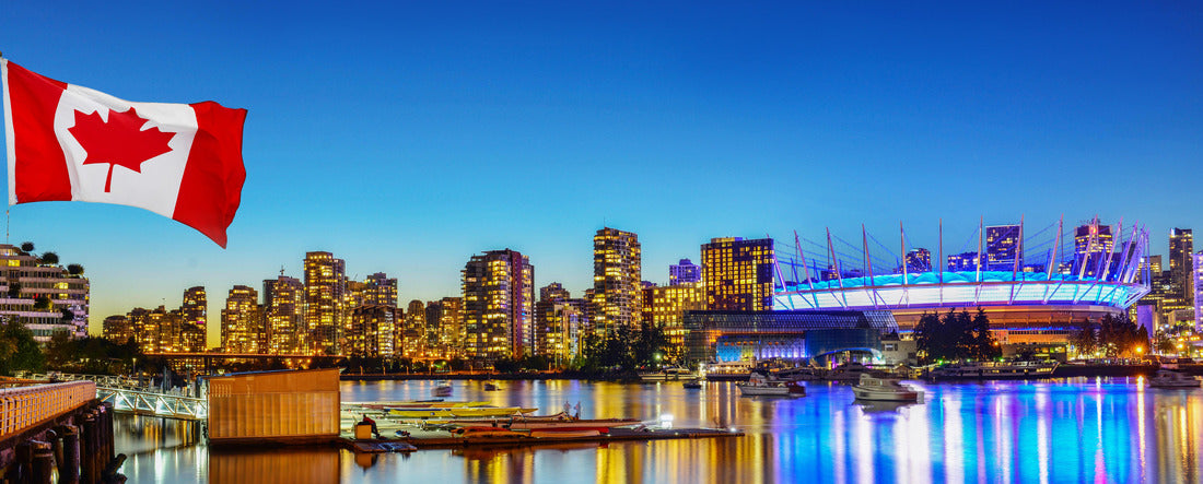 Canadian flag in Vancouver Downtown, British Columbia, Canada 2000pc Panoramic Puzzle