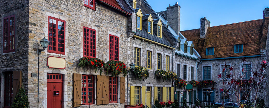 building Place Royale (Royal Plaza) - Quebec City, Quebec, Canada 2000pc Panoramic Puzzle