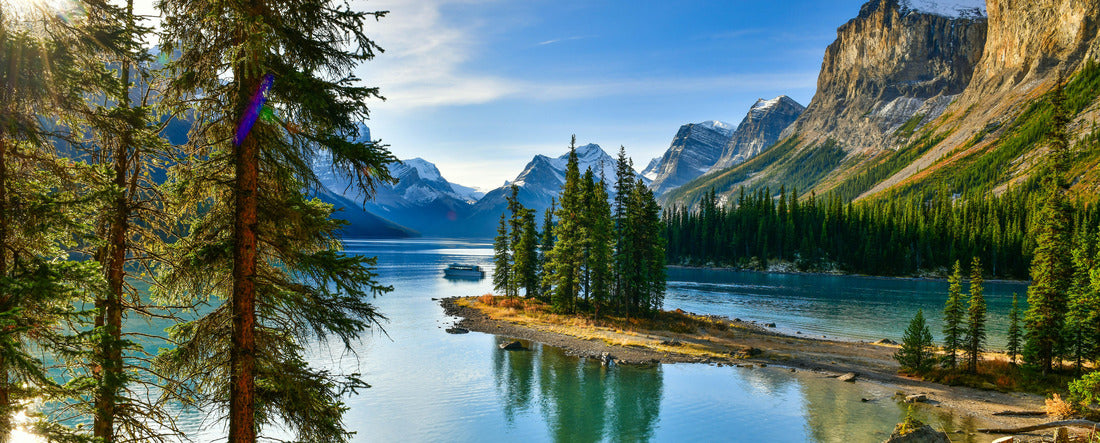 Spirit Island, Maligne Lake, Jasper National Park, Canada. Idyllic Landscape 2000pc Panoramic Puzzle