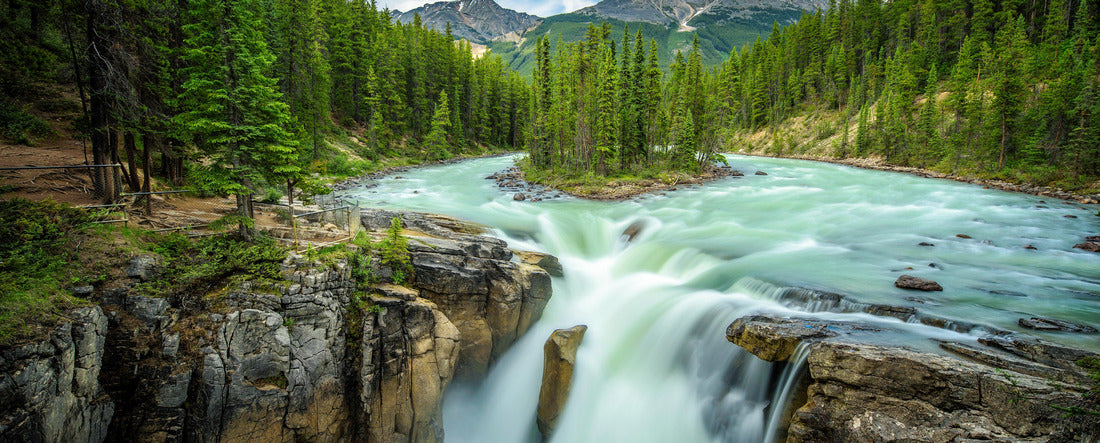 Upper Sunwapta Falls in Jasper National Park 2000pc Panoramic Puzzle