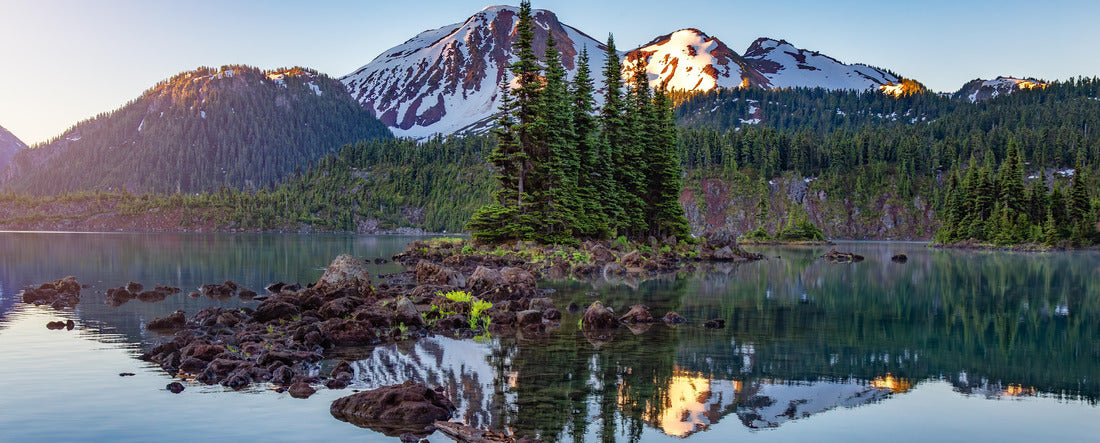 Garibaldi Lake, Whistler, British Columbia 2000pc Panoramic Puzzle