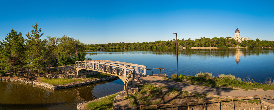 Tranquil Wascana Lake, Regina, Saskatchewan 2000pc Panoramic Puzzle