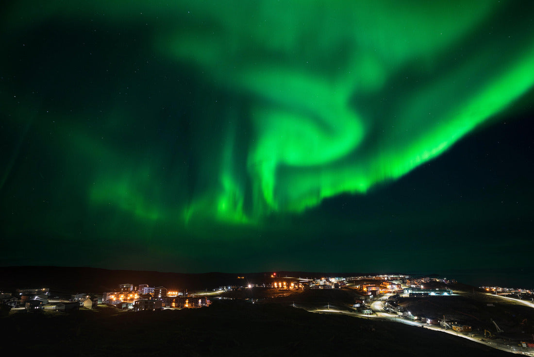 Northern Lights over Iqaluit 2000pc Puzzle