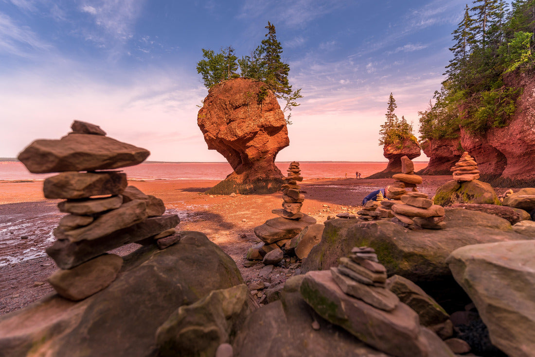 Hopewell Rocks New Brunswick Canada 2000pc Puzzle