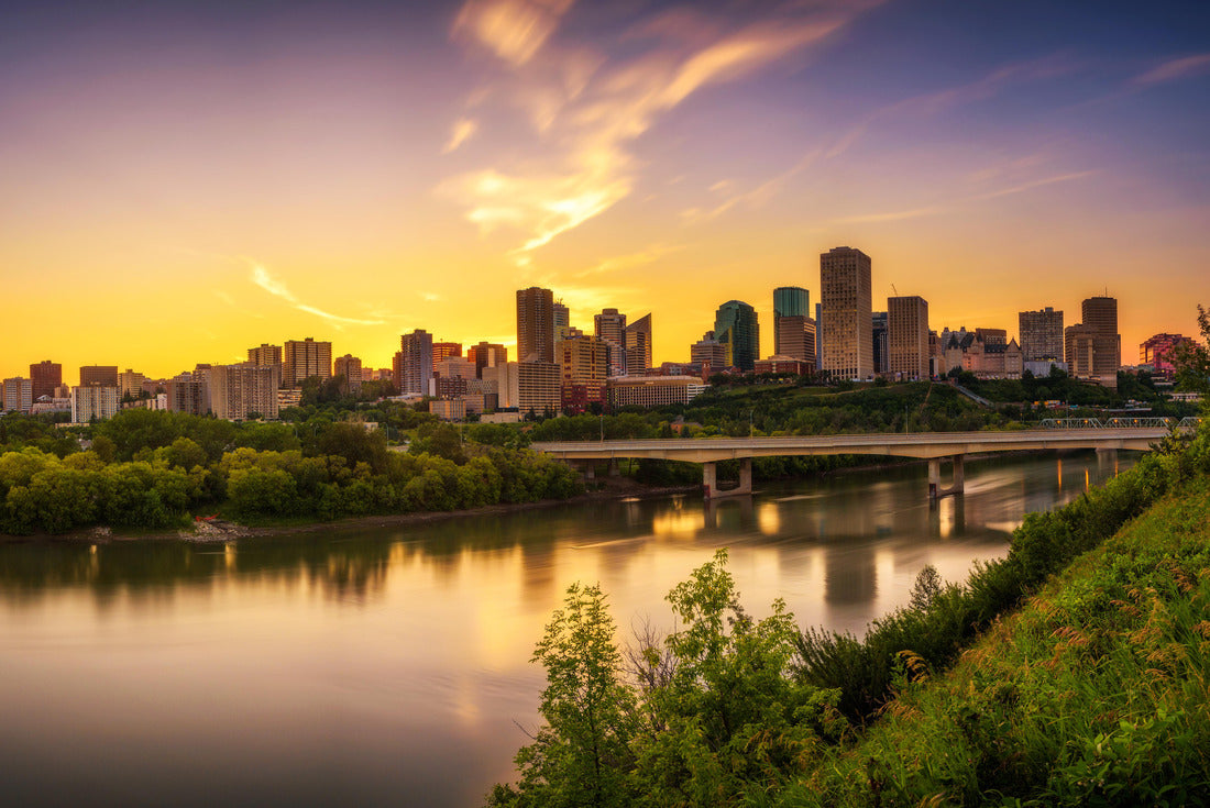 Sunset over Edmonton downtown, Alberta 2000pc Puzzle