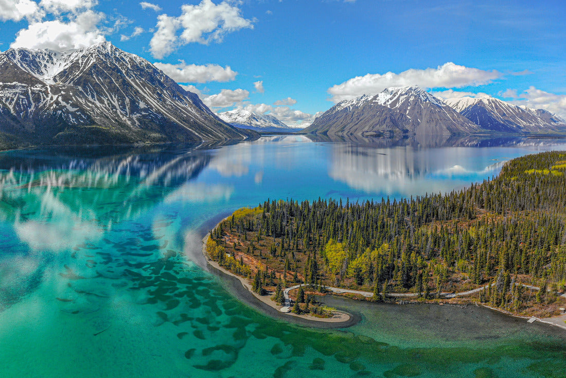 Aerial view of Kathleen Lake in Northern Canada 2000pc Puzzle