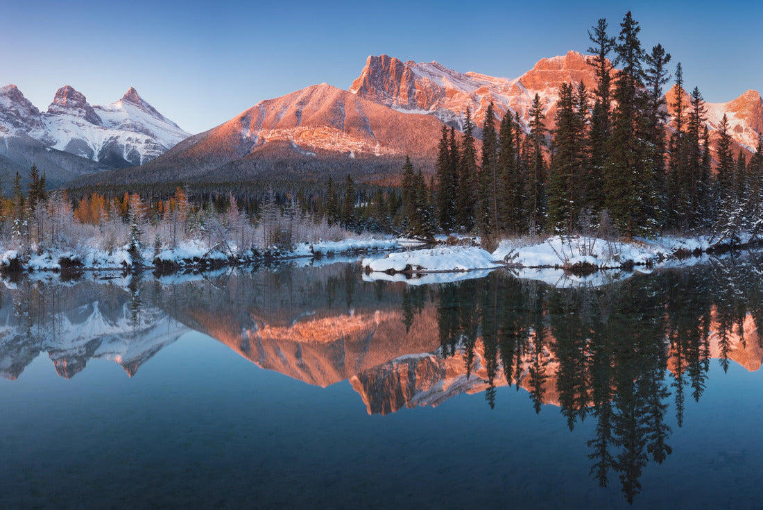Sunrise of the Three Sisters and the Bow River from Canmore near Banff National Park 2000pc Puzzle
