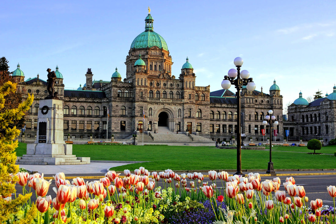 Historic Parliament Buildings British Columbia with spring tulips, Victoria, BC, Canada 2000pc Puzzle