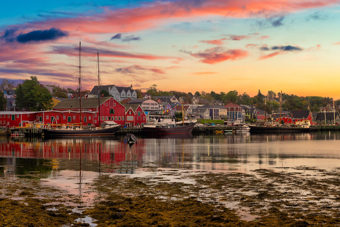 Lunenburg, Nova Scotia 2000pc Puzzle