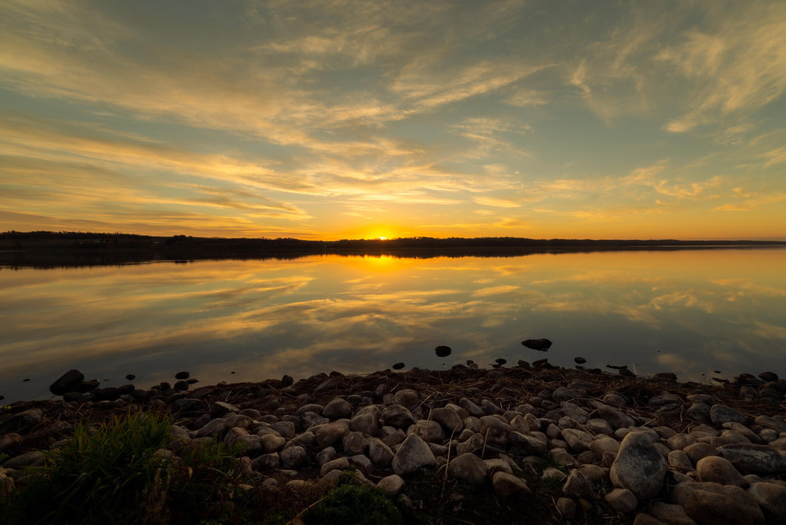 ImagiCan Jigsaw Puzzle Tillicum Beach, a hamlet in central Alberta on Dried Meat Lake 2000 pieces