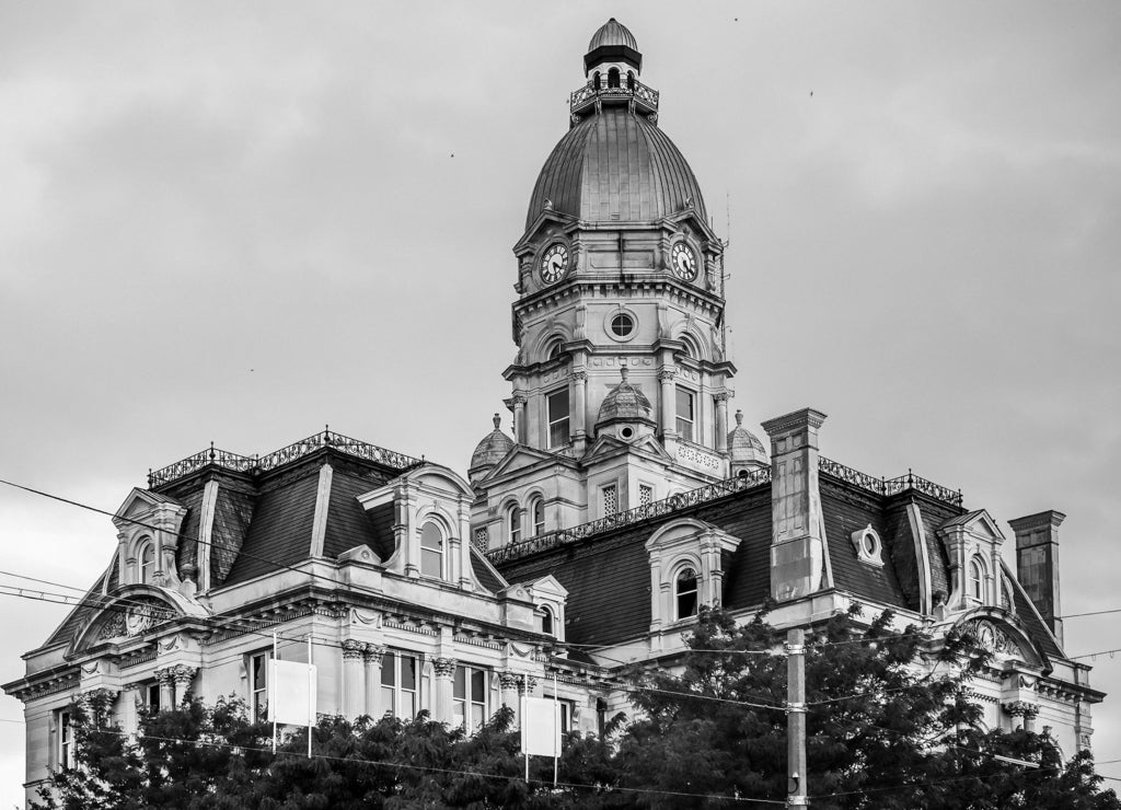 Courthouse, Terra Haute Indiana in black white