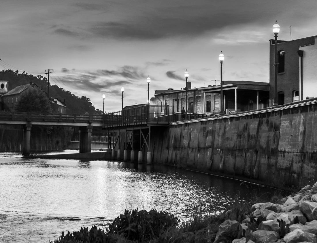 Noah Jigsaw Puzzle Lake Bunyonyi in Uganda, Africa in black white 1000 pieces