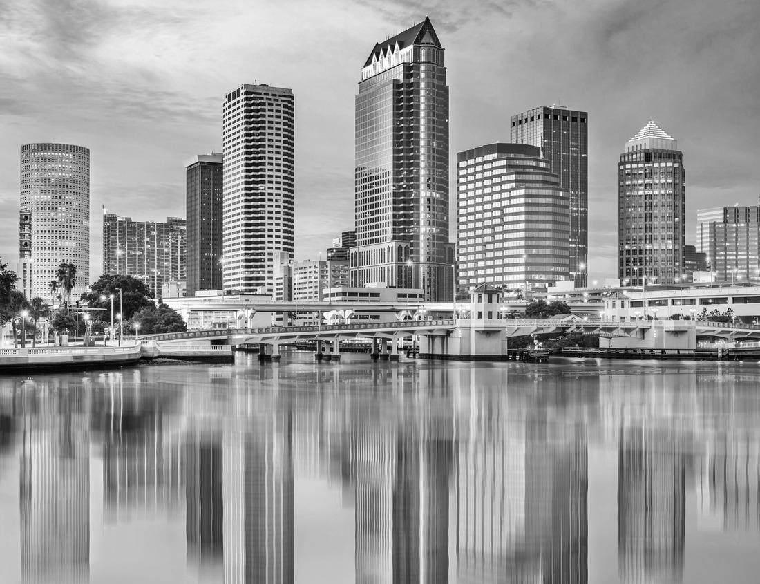 Noah Jigsaw Puzzle Nara, Japan at Todaiji Temple at twilight in black white 1000 pieces
