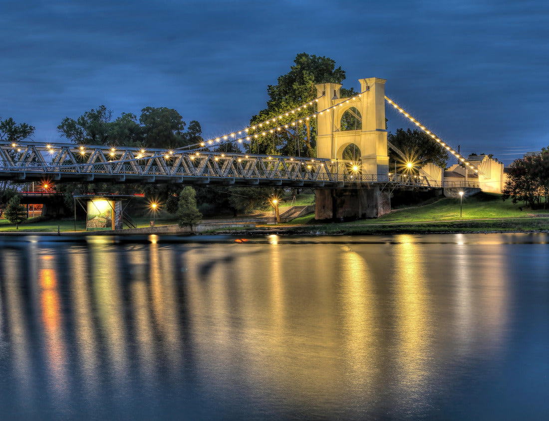 Noah Jigsaw Puzzle The historic Waco suspension bridge, built in 1870 and located in Indian spring park on the Brazos River 1000 pieces
