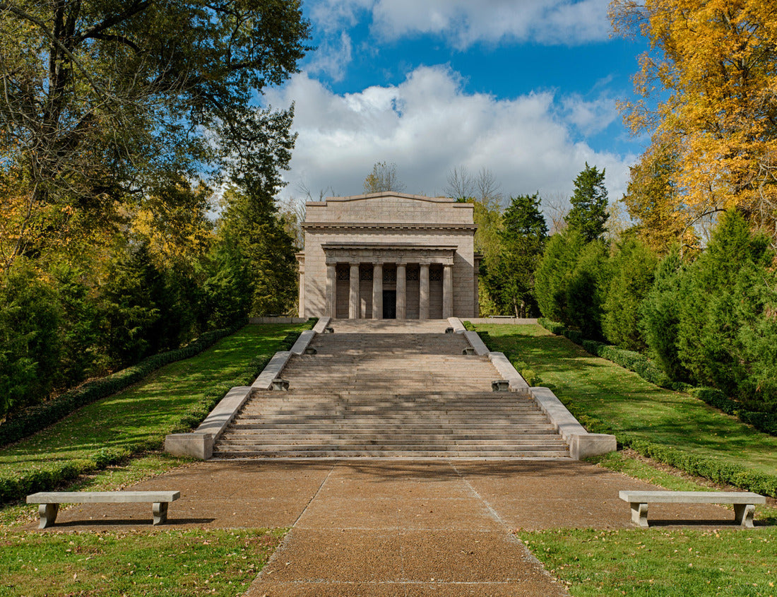 Noah Jigsaw Puzzle The first Lincoln Memorial building (1911) at Abraham Lincoln Birthplace National Historical Park in Hodgenville, Kentucky 1000 pieces