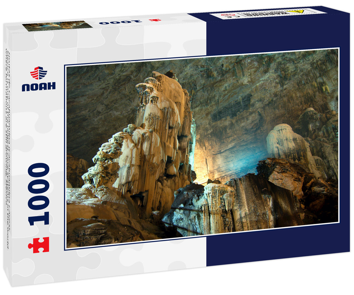 Grutas de Cacahuamilpa (Cacahuamilpa Caves), Mexico is one of the largest cave systems in the world where formations are still growing, Mexico