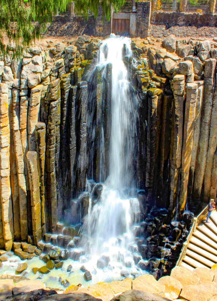 Waterfall basalt prisms, Mexico