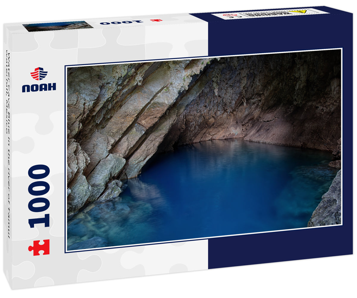 Water Cave Blue in the river of Tamul waterfall, Mexico