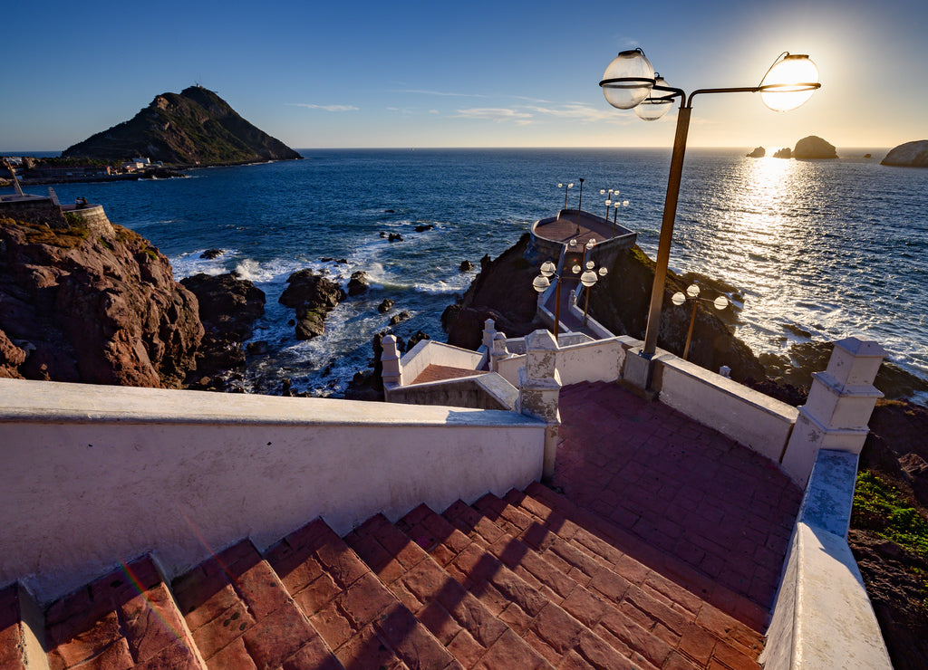 Paseo del Centenario with the Mazatlan lighthouse in the background, Mexico