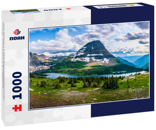 The Hidden Lake and mountains in Glacier National Park Montana