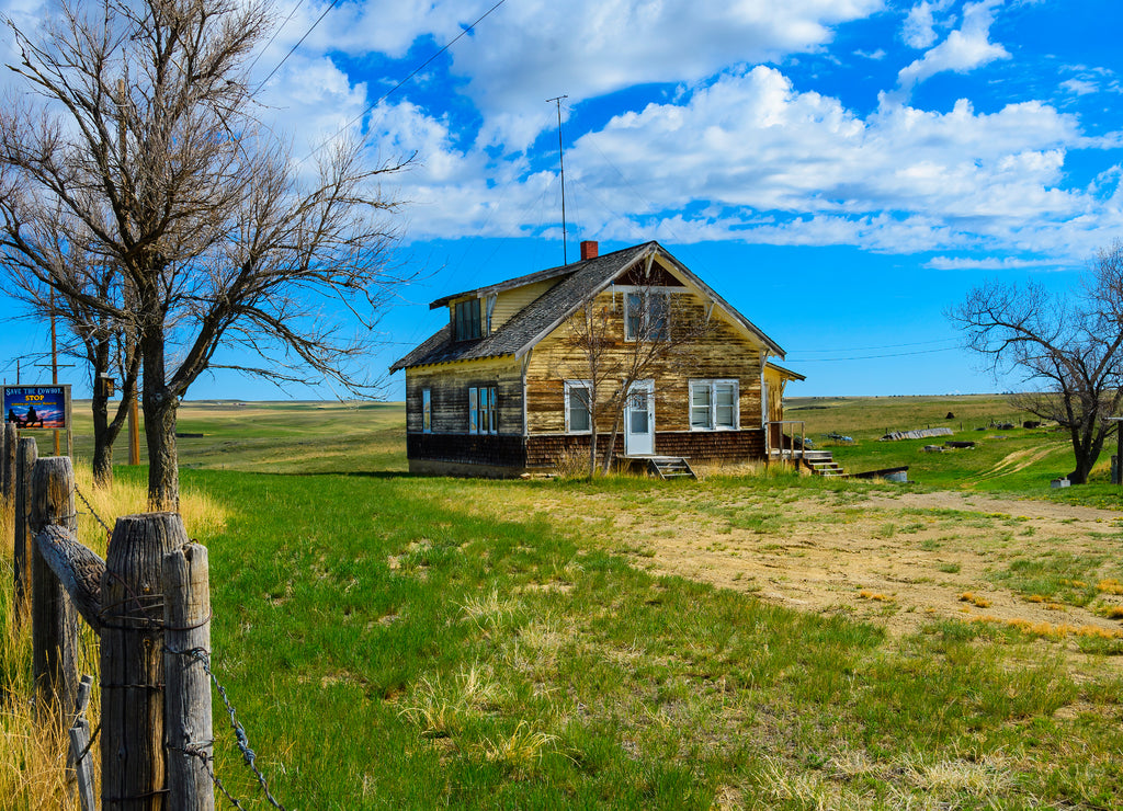 An abandoned farm house along the highway here in Montana