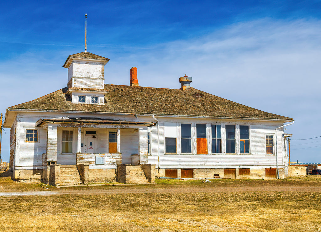 The abandoned school house in Ingomar Montana