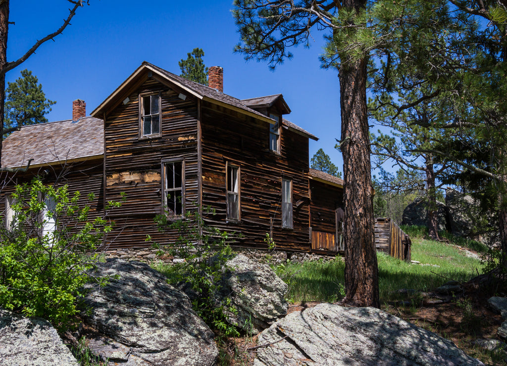 old farmhouse in South Dakota