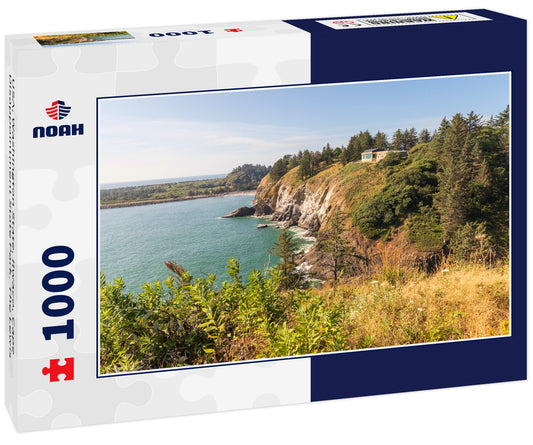 USA, Washington State, Ilwaco, Cape Disappointment State Park. The Lewis & Clark Interpretive Center overlooking the Columbia River and Pacific Ocean