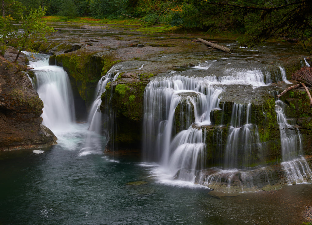 Lower Lewis River Falls in autumn season. Washington State, USA Pacific Northwest