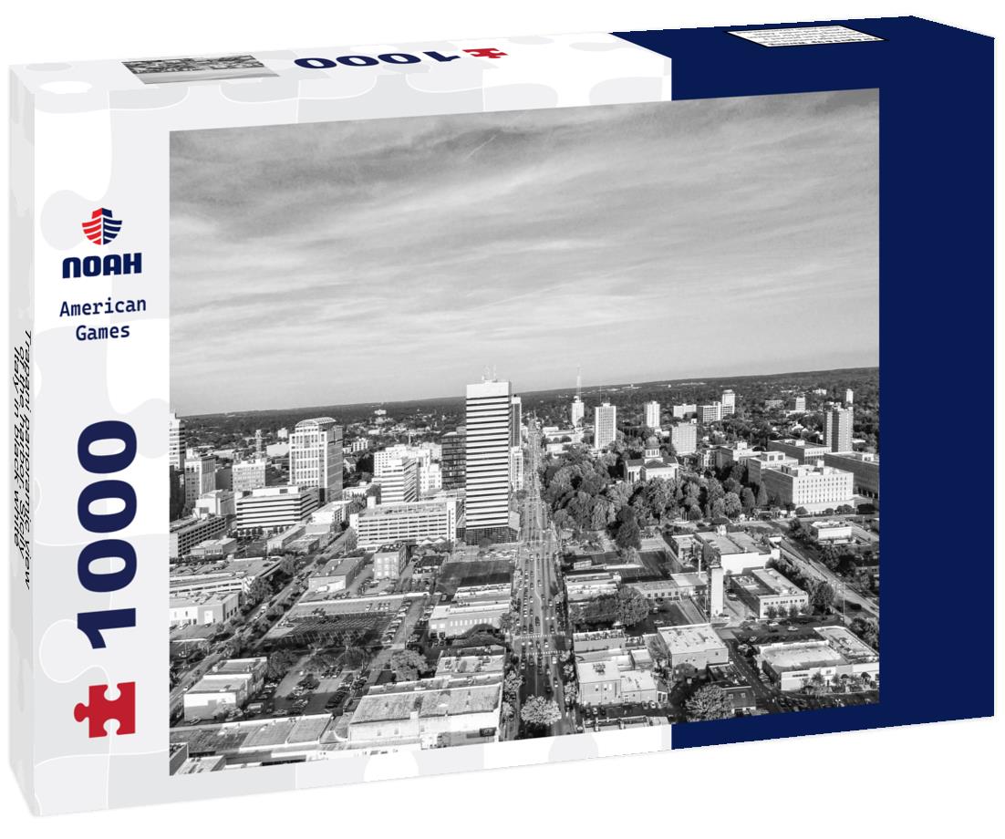 Noah Jigsaw Puzzle Trapani panoramic view of the harbor, Sicily, Italy in black white 1000 pieces