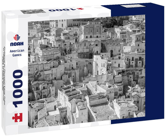 Noah Jigsaw Puzzle Entrance to Thurston Lava Tube in Hawaii Volcanoes National Park in black white 1000 pieces