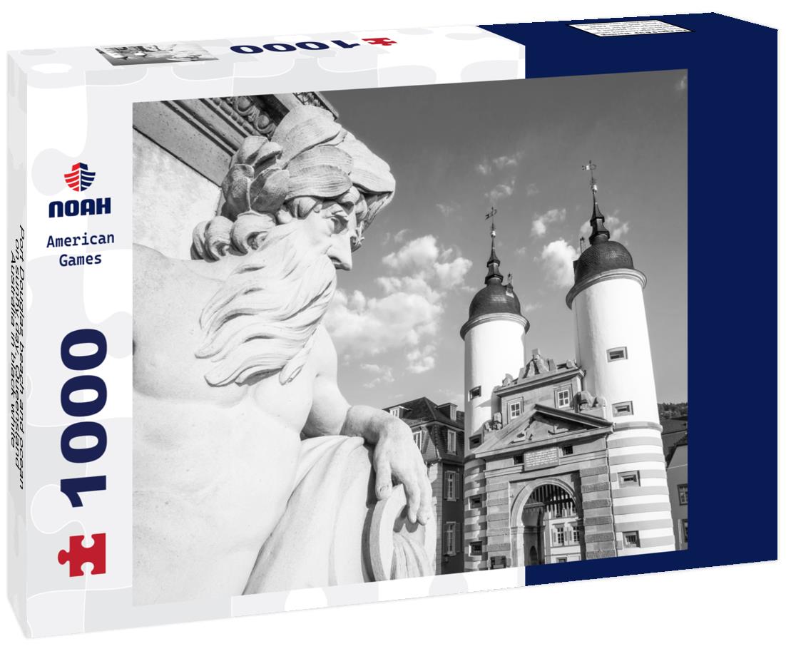 Noah Jigsaw Puzzle Port Douglas beach and ocean on sunny day, Queensland, Australia in black white 1000 pieces