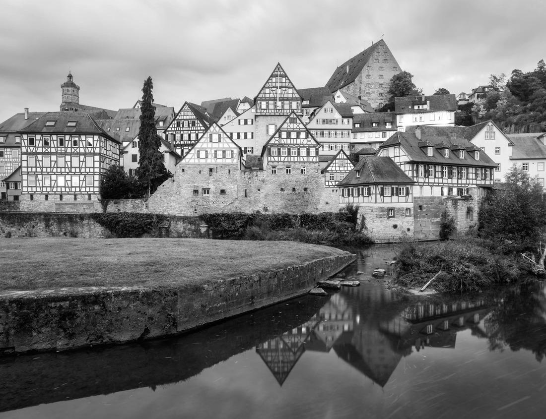 Noah Jigsaw Puzzle Beautiful view of Meru Mountain in Arusha, Northern Tanzania, Africa in black white 1000 pieces