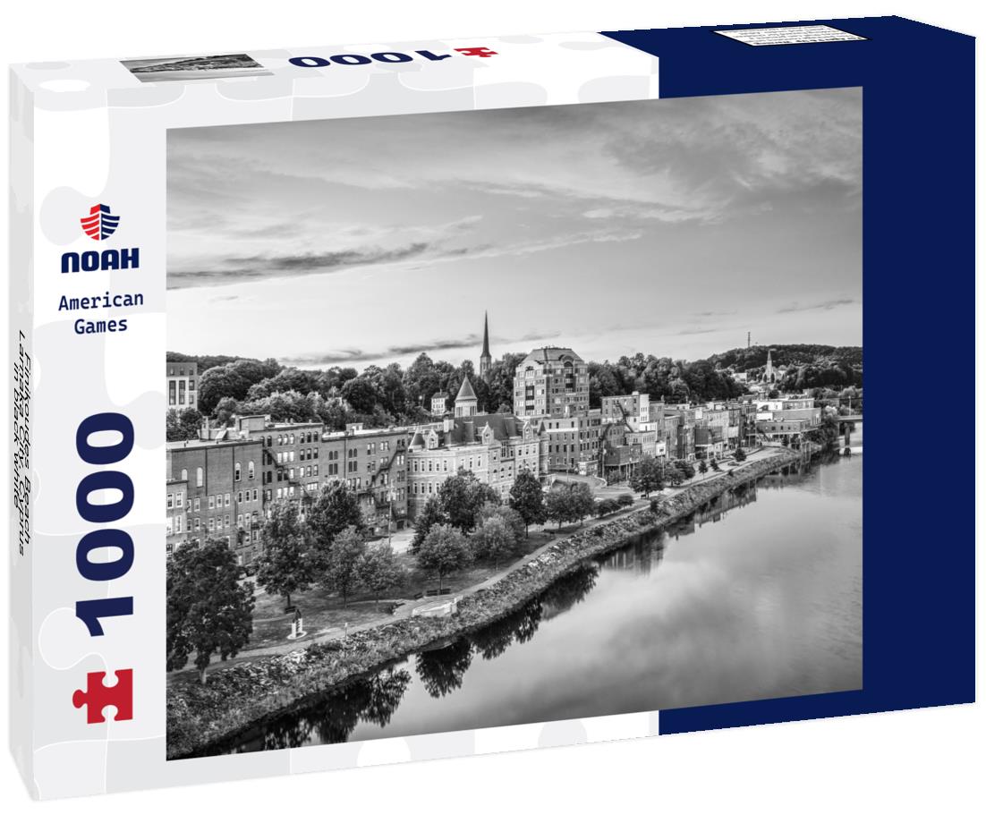 Noah Jigsaw Puzzle Finikoudes Beach - Larnaka City, Cyprus in black white 1000 pieces