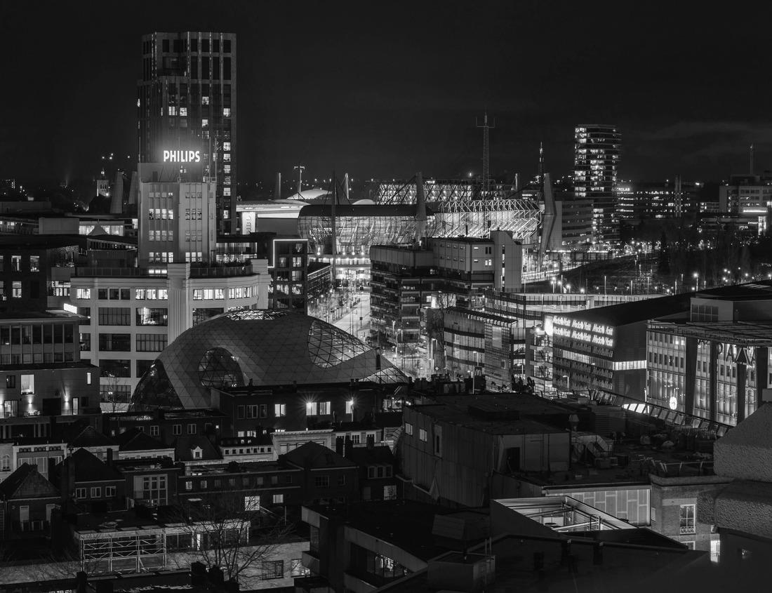 Noah Jigsaw Puzzle Kyoto, Japan at Kiyomizu-dera Temple during autumn season in black white 1000 pieces