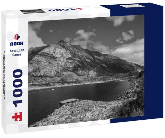 Noah Jigsaw Puzzle Autumn festival in northern Sweden in black white 1000 pieces