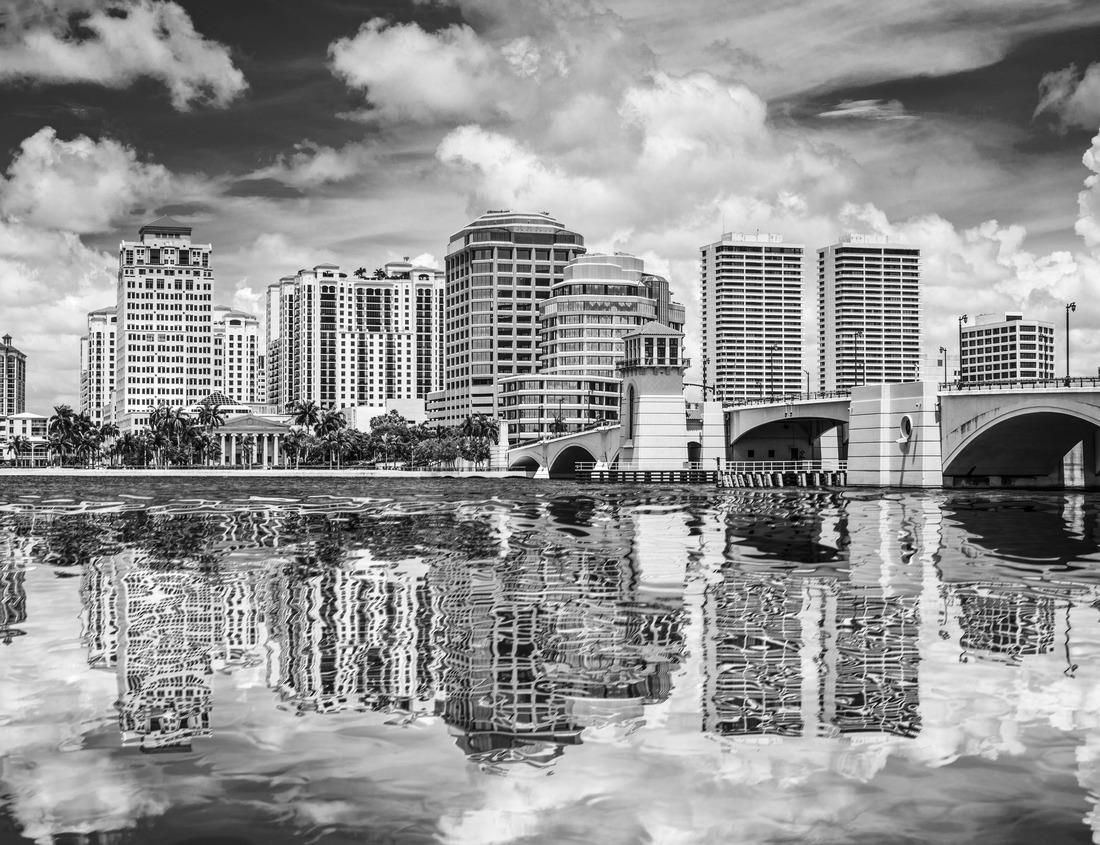 Noah Jigsaw Puzzle Isola Bella, Lake Maggiore in black white 1000 pieces