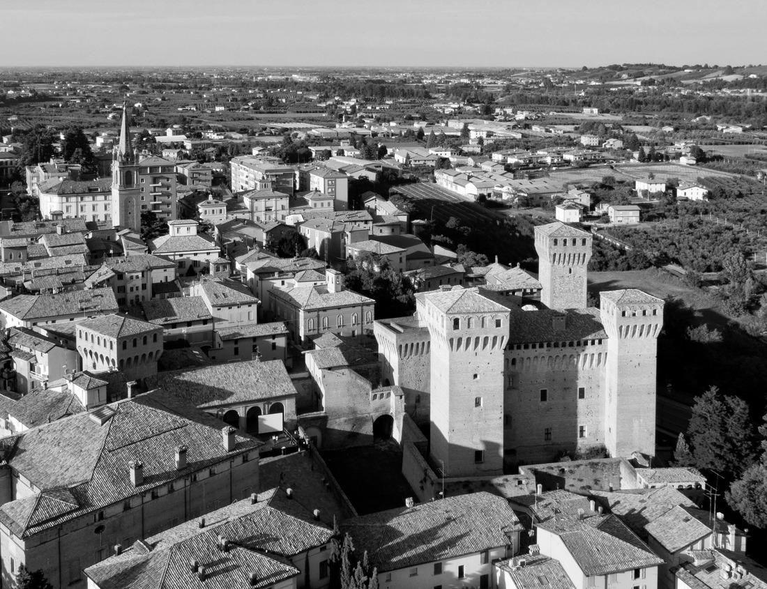Noah Jigsaw Puzzle Daytona Beach, Florida, USA beachfront skyline in black white 1000 pieces