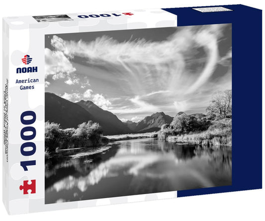 Noah Jigsaw Puzzle Scenic view of Kings Canyon National Park, California, USA in black white 1000 pieces