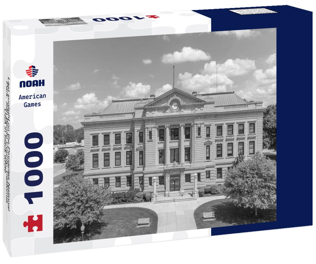 Noah Jigsaw Puzzle Last sunlight on the Pinnacles National Park. San Benito County, California, USA in black white 1000 pieces