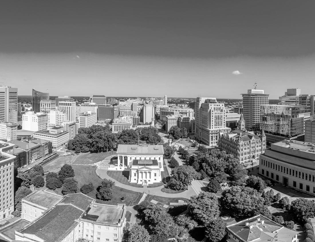 Noah Jigsaw Puzzle Karnak temple complex, Luxor, Egypt (Ancient Thebes with its Necropolis), a vast mix of decayed temples, chapels, pylons, and other buildings. UNESCO World Heritage site in black white 1000 pieces