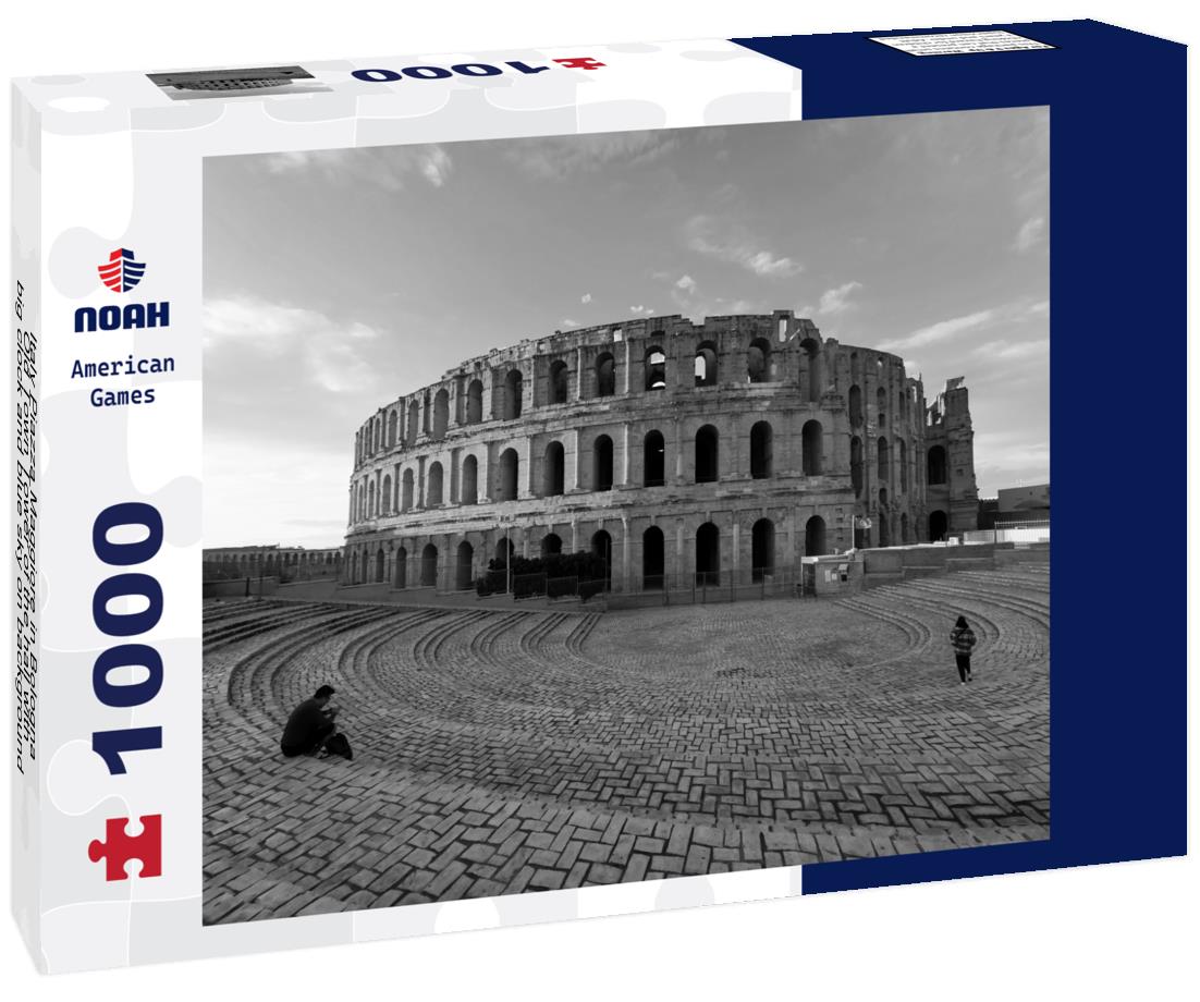 Noah Jigsaw Puzzle Italy Piazza Maggiore in Bologna Old Town Tower of the hall with big clock and blue sky on background in black white 1000 pieces