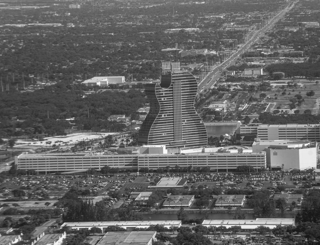 Noah Jigsaw Puzzle Close up of the Boise Idaho city skyline taken at night in black white 1000 pieces