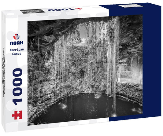 Noah Jigsaw Puzzle View of Santa Barbara Castle on Mount Benacantil above Alicante - Spain in black white 1000 pieces