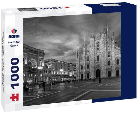 Noah Jigsaw Puzzle Colored tenements on the market square in Zamosc, Poland - the UNESCO-listed city in black white 1000 pieces