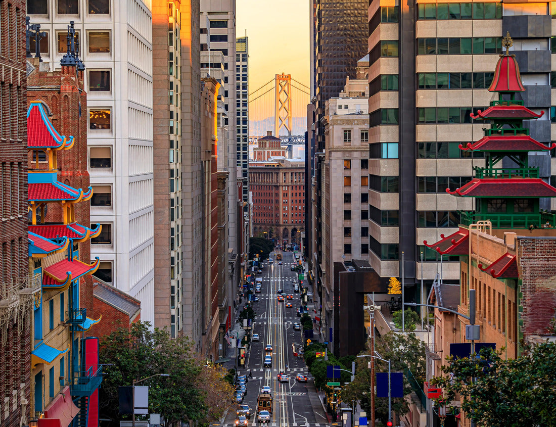 Noah Jigsaw Puzzle Famous view of California Street near China Town and the Financial District, with Chinese pagoda towers and the Bay Bridge at sunset in San Francisco 1000 pieces
